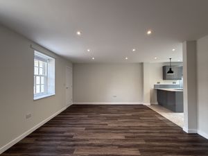 Living area- click for photo gallery